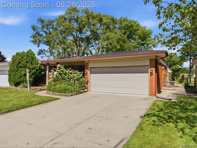 26826 Palomino Avenue, Warren, MI 48089