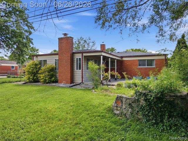 26826 Palomino Avenue, Warren, MI 48089