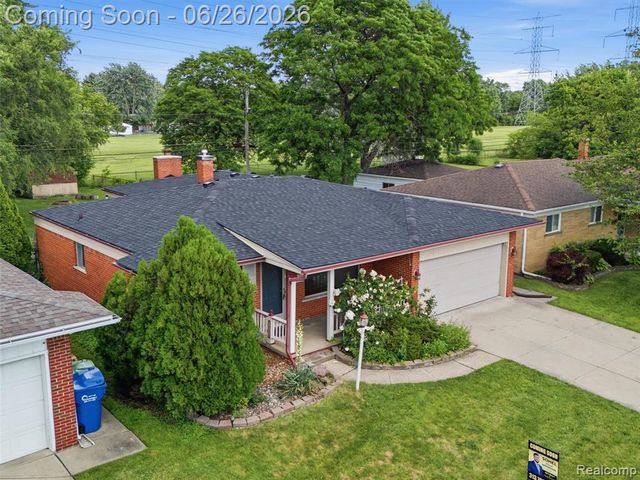 26826 Palomino Avenue, Warren, MI 48089