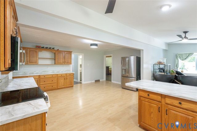 8218 Georgie Ct, Mechanicsville, VA 23116
