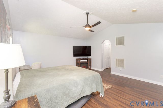 8218 Georgie Ct, Mechanicsville, VA 23116