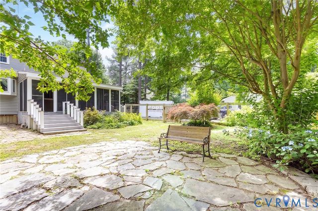 8218 Georgie Ct, Mechanicsville, VA 23116