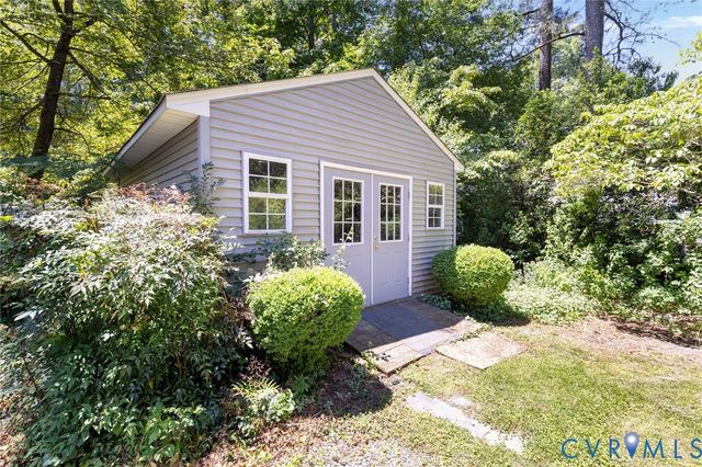 8218 Georgie Ct, Mechanicsville, VA 23116