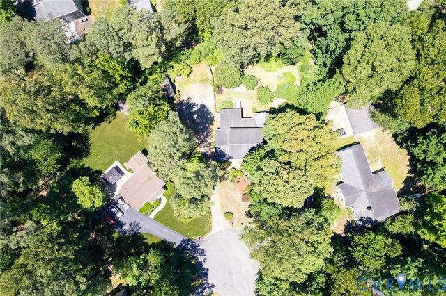 8218 Georgie Ct, Mechanicsville, VA 23116