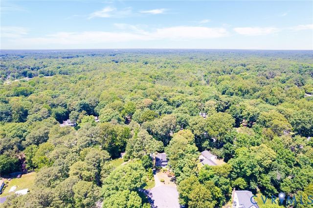 8218 Georgie Ct, Mechanicsville, VA 23116