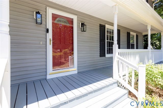 8218 Georgie Ct, Mechanicsville, VA 23116