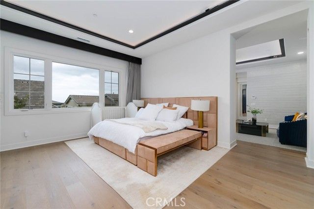 114 Interstellar, Irvine, CA 92618