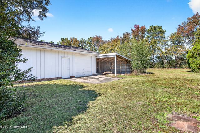 165 Thomas Humphrey Road, Jacksonville, NC 28546