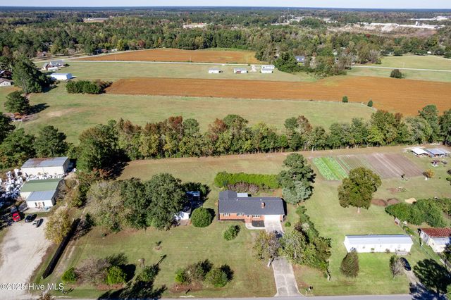 165 Thomas Humphrey Road, Jacksonville, NC 28546