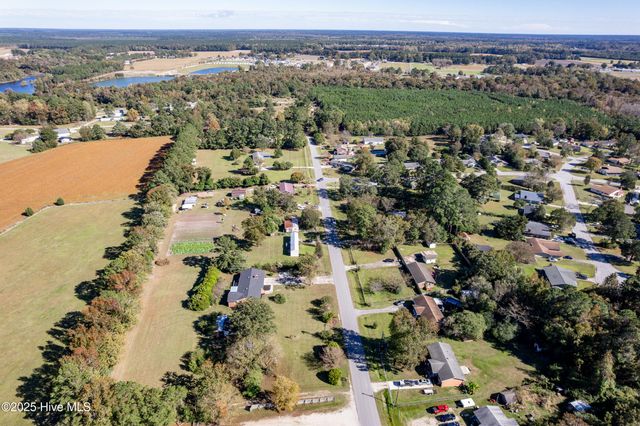 165 Thomas Humphrey Road, Jacksonville, NC 28546