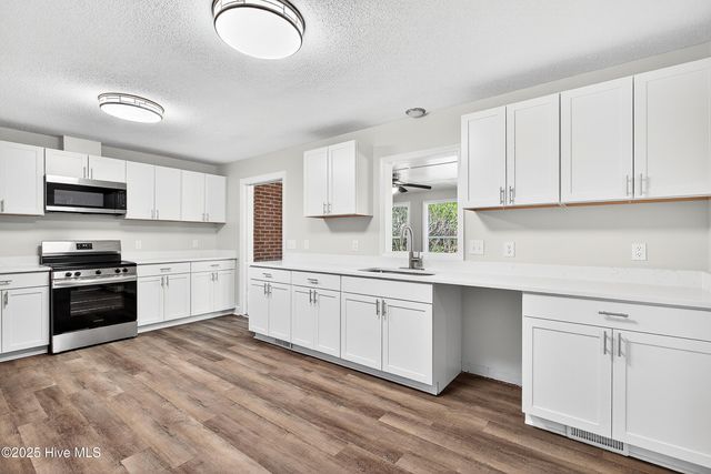 165 Thomas Humphrey Road, Jacksonville, NC 28546