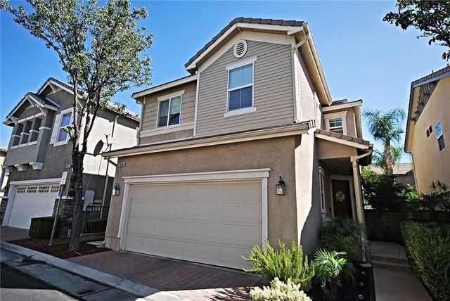 29268 Rio Lobo Way, Valencia, CA 91354