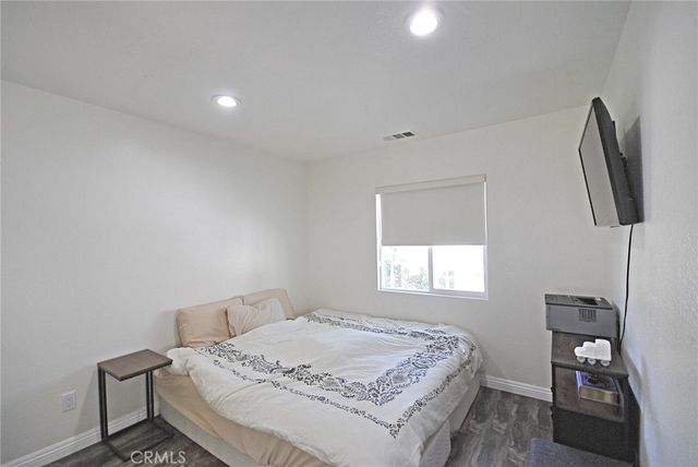 29268 Rio Lobo Way, Valencia, CA 91354