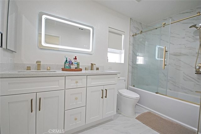 29268 Rio Lobo Way, Valencia, CA 91354