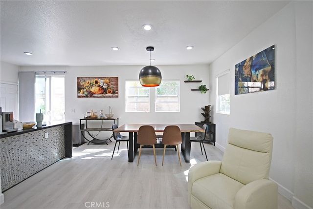 29268 Rio Lobo Way, Valencia, CA 91354