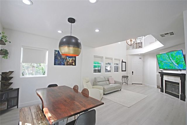 29268 Rio Lobo Way, Valencia, CA 91354