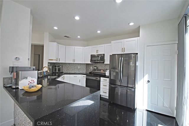29268 Rio Lobo Way, Valencia, CA 91354