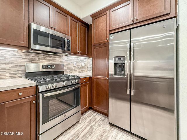 389 Castiano Street, Camarillo, CA 93012