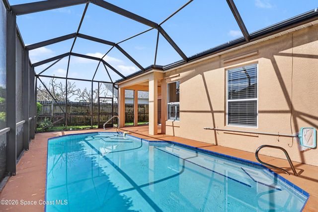 8056 Bracken Lane, Melbourne, FL 32940