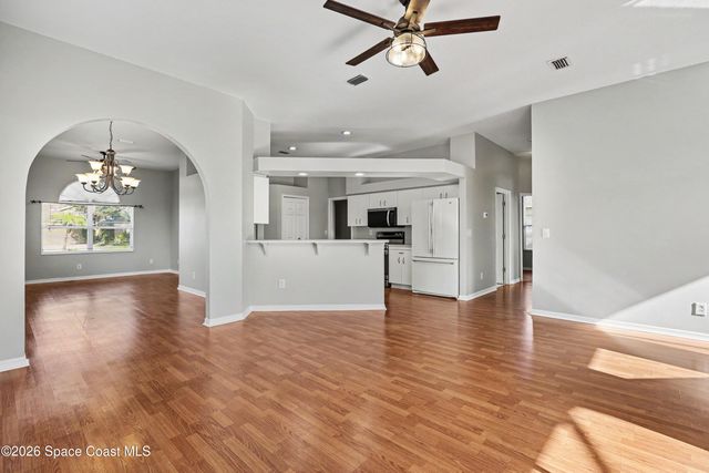 8056 Bracken Lane, Melbourne, FL 32940