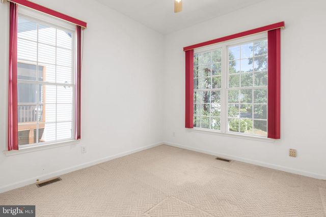 11213 MANSFIELD CLUB DR, Fredericksburg, VA 22408