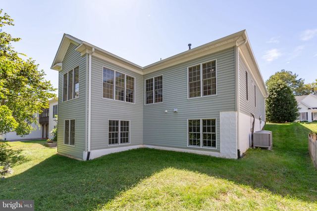 11213 MANSFIELD CLUB DR, Fredericksburg, VA 22408