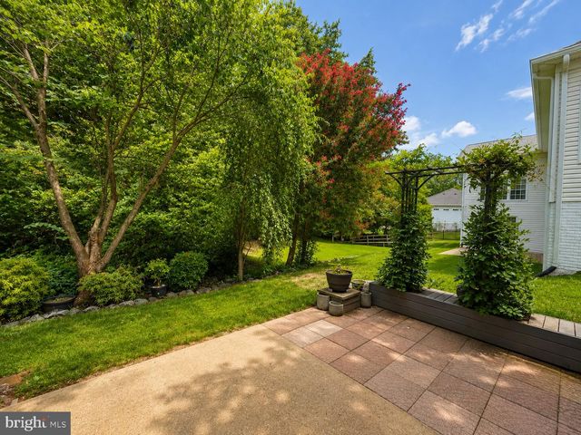 11213 MANSFIELD CLUB DR, Fredericksburg, VA 22408