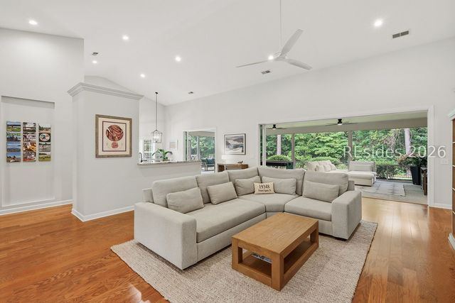 6 Olde Station Pl, Bluffton, SC 29910