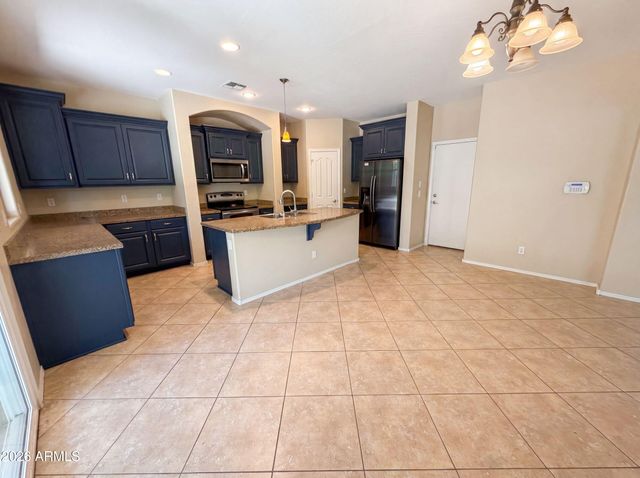 2695 E VERMONT Court, Gilbert, AZ 85295