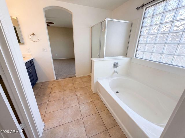 2695 E VERMONT Court, Gilbert, AZ 85295