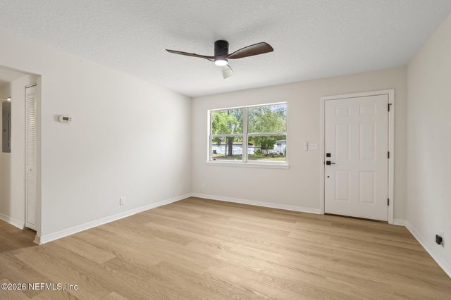 2721 LANSDOWNE Drive, Jacksonville, FL 32211