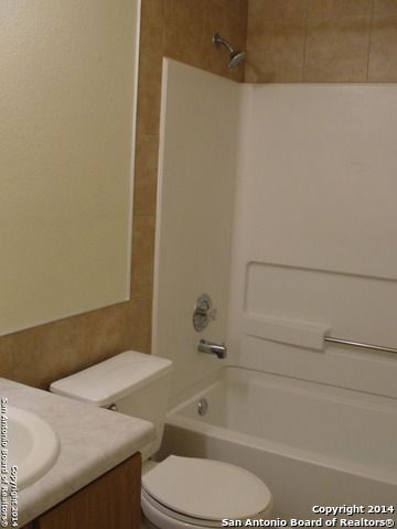 10128 SUNSET PL, San Antonio, TX 78245