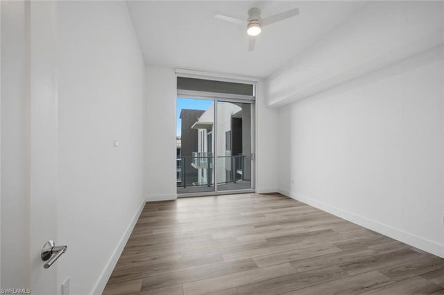 1950 Mayfair ST PH8, Naples, FL 34104