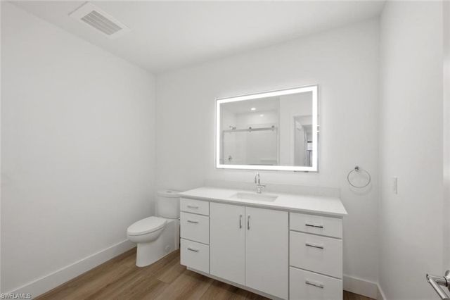 1950 Mayfair ST PH8, Naples, FL 34104