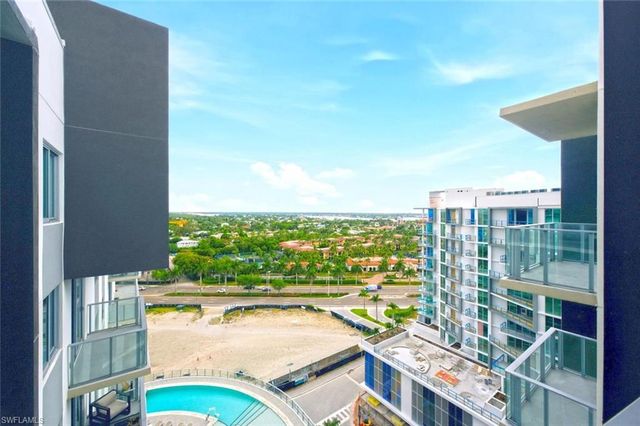 1950 Mayfair ST PH8, Naples, FL 34104