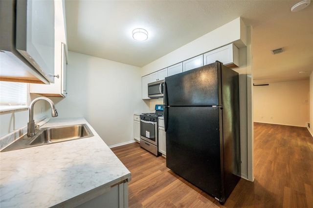 5708 Spoke CT B, Austin, TX 78744