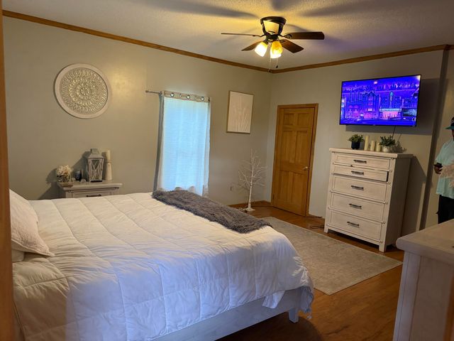 210 Laurel Avenue, South Pittsburg, TN 37380