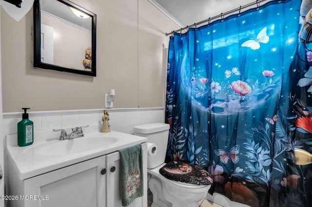 43 Secretariat Street, Howell, NJ 07731