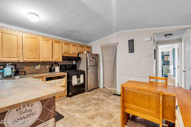 43 Secretariat Street, Howell, NJ 07731