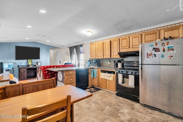 43 Secretariat Street, Howell, NJ 07731