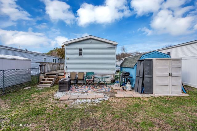 43 Secretariat Street, Howell, NJ 07731