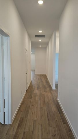 13414 Harbor Point Drive, Texas City, TX 77568