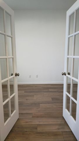 13414 Harbor Point Drive, Texas City, TX 77568