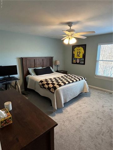 1318 Mill Lake QTR, Chesapeake, VA 23320