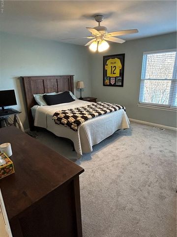 1318 Mill Lake QTR, Chesapeake, VA 23320