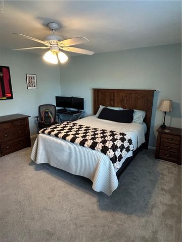 1318 Mill Lake QTR, Chesapeake, VA 23320