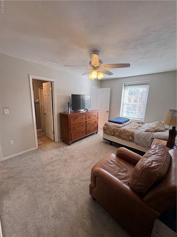 1318 Mill Lake QTR, Chesapeake, VA 23320