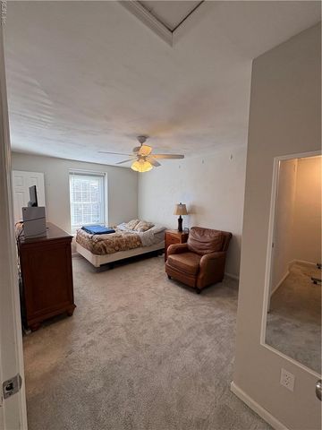 1318 Mill Lake QTR, Chesapeake, VA 23320