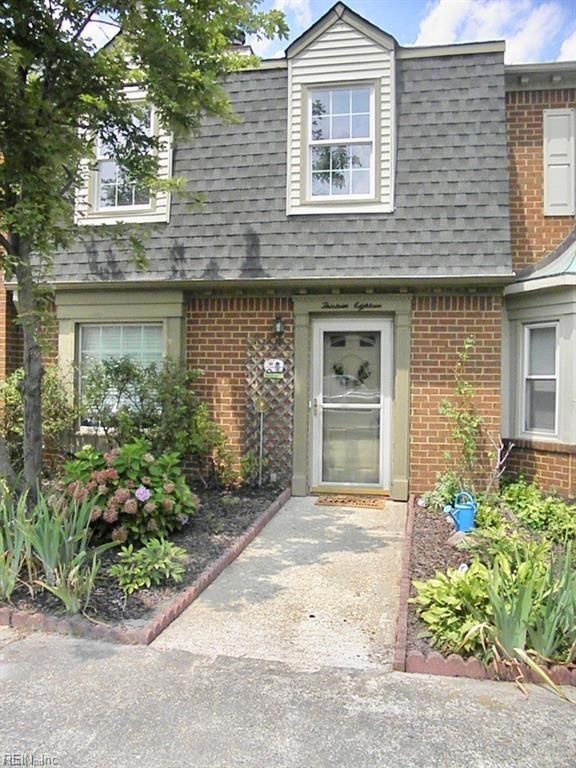 1318 Mill Lake QTR, Chesapeake, VA 23320