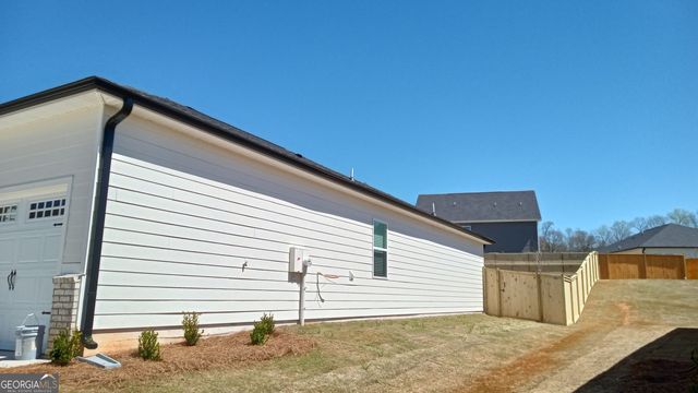 130 Oakchase Park Lane, Hampton, GA 30228